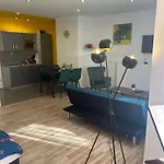 Piano Halle - Netflix - Free Wifi 4 Apartament *
